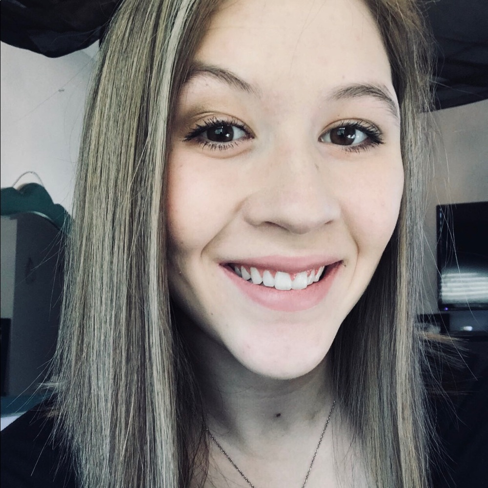 Meet your Posher, Breana